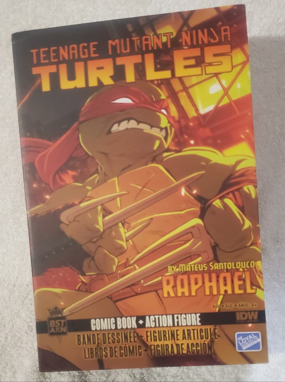 Teenage Mutant Ninja Turtles Raphael Comic Book & Action Figure - Red